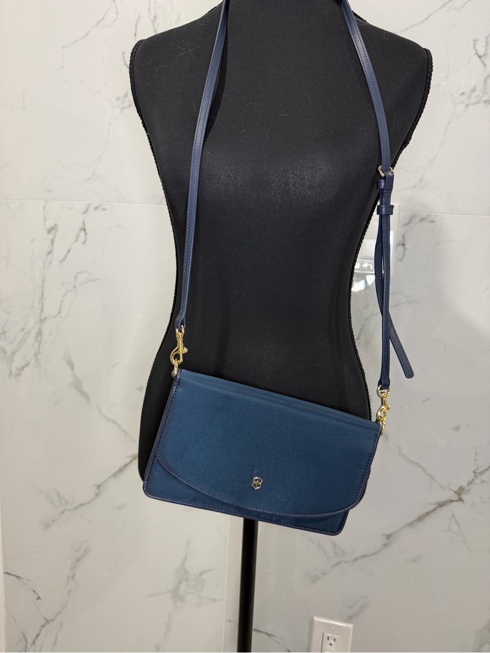 Victorinox Navy Blue nylon leather Crossbody Bag with Gold Hardware - Picture 4 of 12